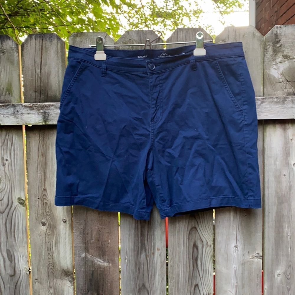St. John’s Bay Navy Blue Shorts sz. 16